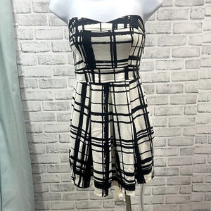 Lush Strapless Window Pane Mini Dress Small
